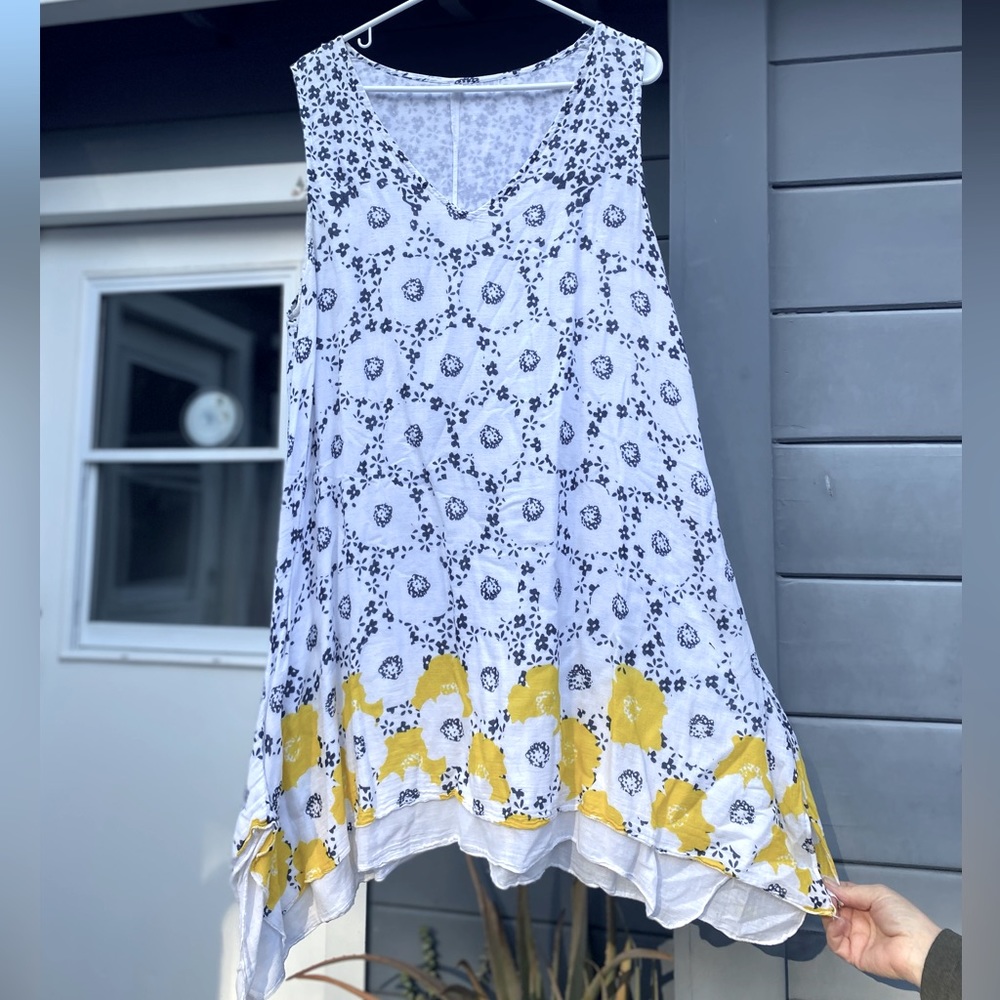 100 percent cottonfun print .. light and casual